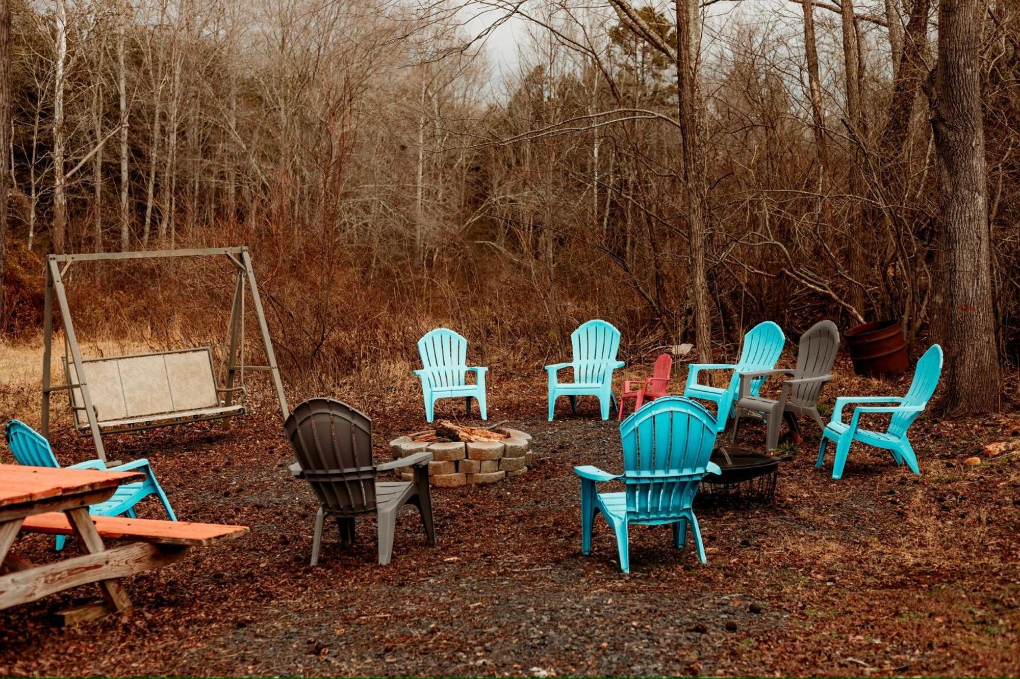 Giggling Creek Cottage - Bedjet! King Sized! Gazebo, 45 Acres, Arcades, Nintendo, More Henry Dış mekan fotoğraf